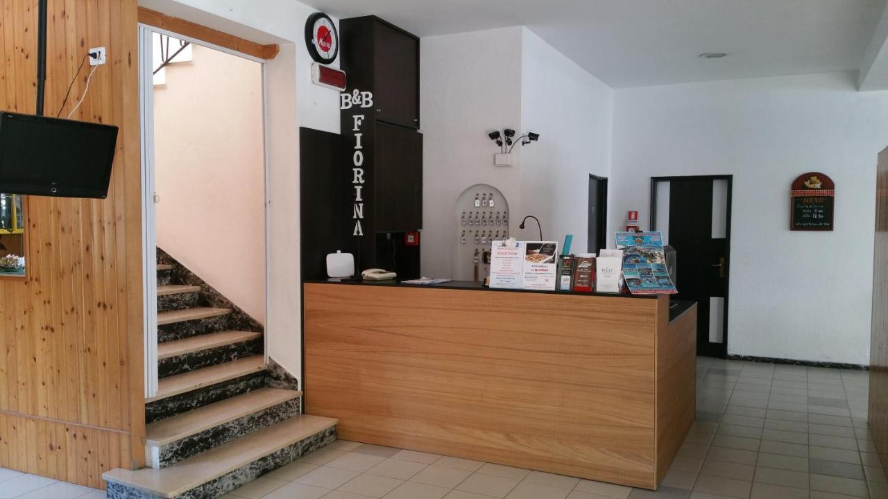 Fiorina Bed&Breakfast - Colazione Fino A Mezzogiorno - Beach Village Gratuito - Aquafan25 Oltremare20 Riccione Eksteriør billede